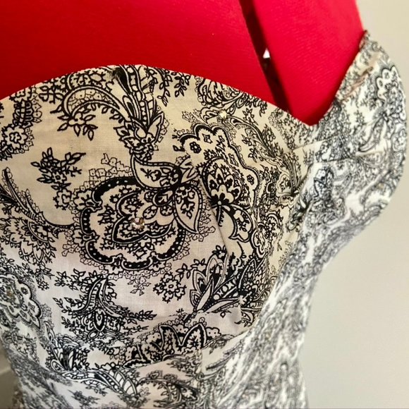 Vintage 1950’s Black and cream paisley rhinestone studded dress - Picture 3 of 5